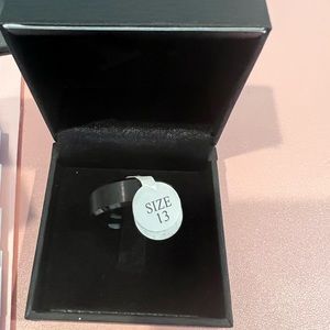 Mens tungsten Ring size 13